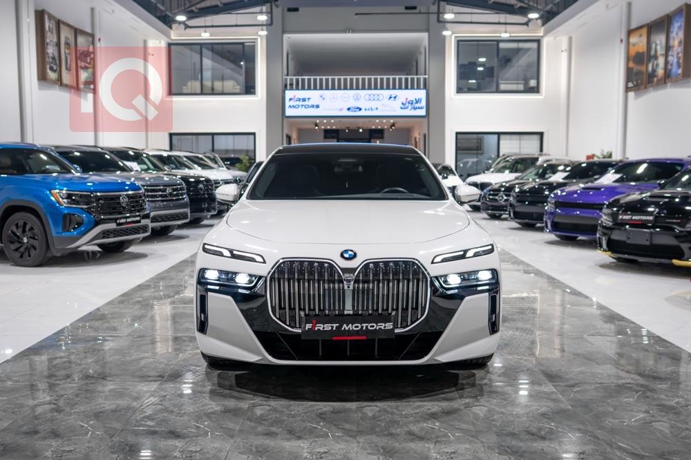 بي ام دبليو الفئة 7